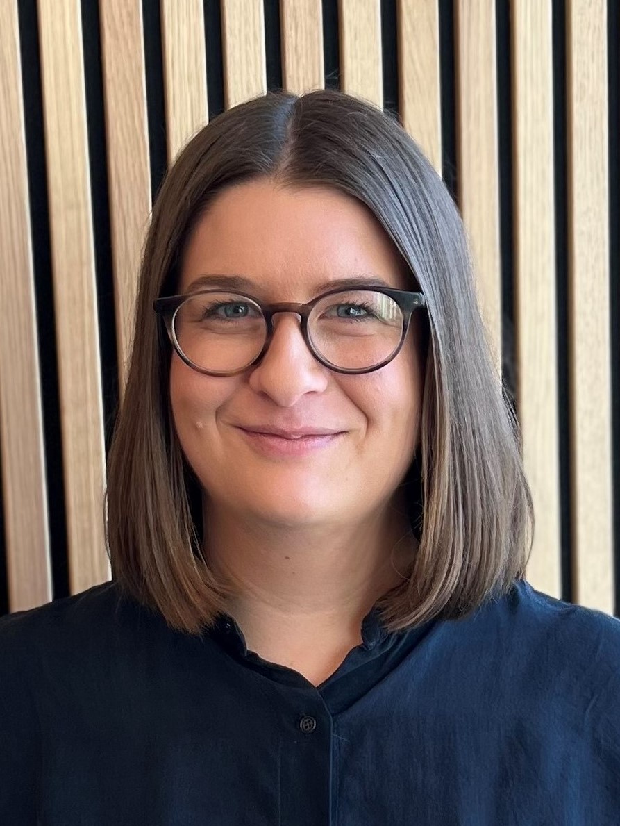 Frau Sophie Höfer